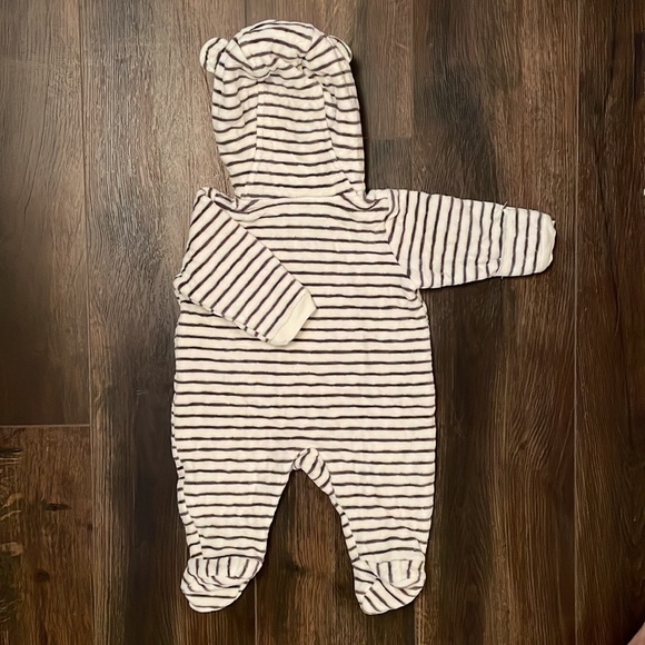 Nordstrom Baby Bunting. Size 6 mos. - Picture 2 of 4